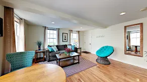 Great Apartment in Prime Newport Location! - Image 4