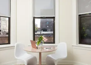 Large Queen Suite w Sleeper Sofa in Lincoln Park - Image 5