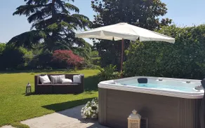 THE BERGHOUSE - LA CASA SUL CLIVO with JACUZZI - Image 2