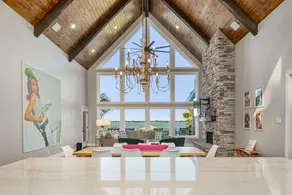 Lakeview Hideway - Image 3