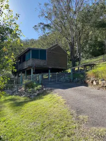 Rosebrook Farm Stay - Bluegum Cottage - Image 2