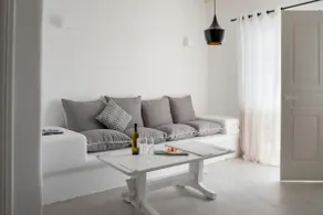 Cova Mykonos Suites - Image 2