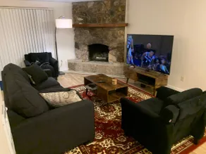 2BR SeaTac Townhouse | Near Airport | Pool | Pets+ - Image 3