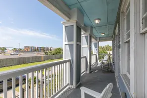 Blue House by the Beach - Upstairs Unit - Image 5