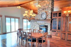 West Wing on the Water ~ Luxury Getaway on a Lake - Image 5