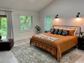 New Modern Cabin with Stunning Mountain View - Image 5