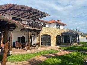 Villa Madeiro - in the heart of Puerto Cayo - Image 2