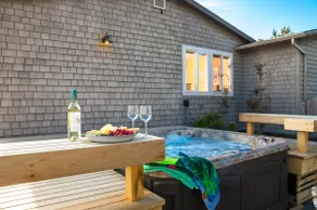 GG:WalktoBeach~Hot tub~FirePit~Bikes~PingPong~Dog - Image 2