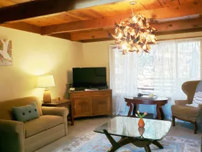 King Beds Near Wining, Dining & Yr-Round Adventure - Image 2