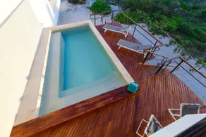 Modern beach front getaway - Image 5