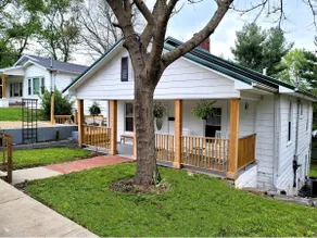 Apple Hill Bungalow, Family and PET Friendly! - Image 3