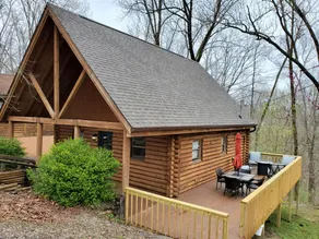 Da Bears Den Lakeside Retreat - Image 2