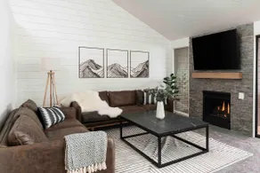 The Salt Haus | with Himalayan Salt Sauna & Hottub - Image 3