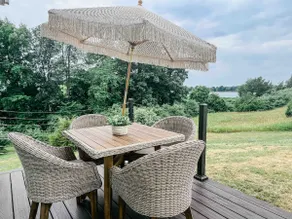 Peaceful 3 Bedroom Cottage with Lake Access - Image 2