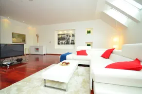 In very center, 4-room 220m2 Apt in Gajeva str. - Image 2