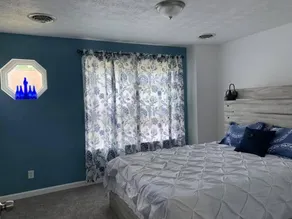 Mid Ohio Gems Sapphire - Business Traveler BNB - Image 3