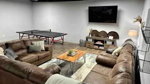 - Modern 4Br/3Ba Spacious Cabin - - Image 4