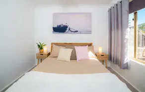 Beachy Seashell Holiday Stay - Image 2