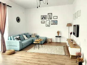 ADM Cozy Home - Entire private house&garden, close to Therme and Airport - Image 3