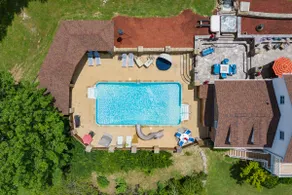 NEW!”Outdoor Oasis” Pool, Hot Tub, Firepl, 6 bedr - Image 4