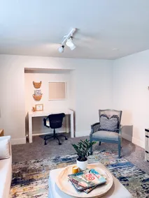 Three Little Arrows Guest Suite - Image 4
