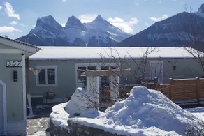 Large, private, self-contained suite in Canmore - Image 2