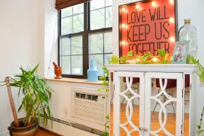 Legal Uptown 1BR in Cultural Hot-Spot! #10344 - Image 4
