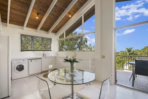 Descola 10 - Ocean Views Close to Noosa Main Beach - Image 5