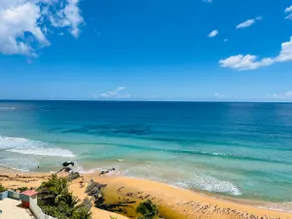 Beachfront Condo with Amaing Ocean View. walk to Beaches & Restaurants - Image 2