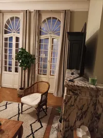 Beautiful Flat – Private Room in Mansion! (2) - Image 3