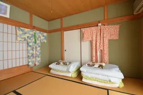 Located in the foothills of Yashima, a fully rented detached building. You can play the Japanese harp and wear kimono here. - Image 2