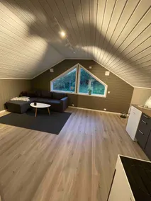 Senja/Botnhamn! Garage apartment with parking! - Image 4