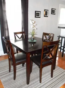 Trendy Bungalow - Stay in Style walk to ND - Image 5