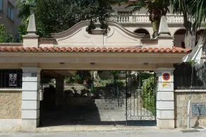 Villa i centrum af Palma med pool og have - Image 2