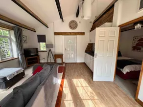 Take time to enjoy our romantic 1 bed appartment - Image 2