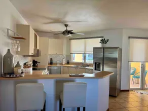 Resort -like Luxury Villa - Image 4