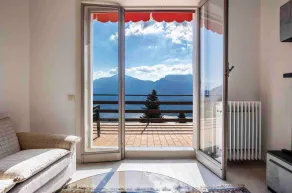 Apartment 'with Stunning Views' and Balcony - Image 2