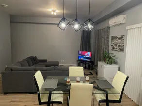 Modern home away from home - Image 2