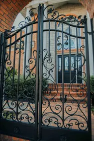 6 Bed/5.5 Bath Home, Private Suite, Seasonal Pool - Image 2