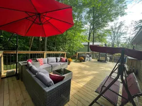 Cheerful 4-bedroom cottage in nature setting - Image 5