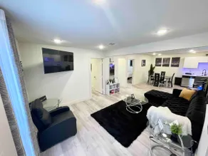 2 BR | Modern | Gated | Deep Ellum/Downtown Dallas - Image 2