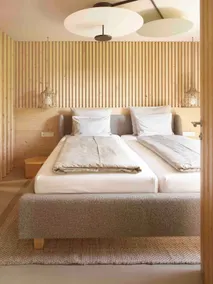 Langursuite with hot tub and sauna - Image 5