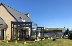 BEACHFRONT HOUSE WITH HEATED POOL - Image 2