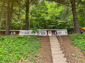 Cozy Up in this Wooded Laurel Highlands Retreat - Image 4