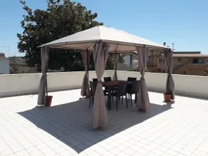 Lilly's house - Image 2