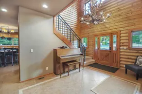 The Lodge | Stunning Log Home | 4-bedroom 3.5 bath - Image 3