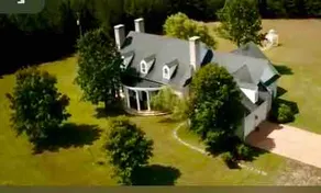 Luxurious southern mansion outside of Farmville VA - Image 3