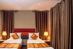 Luxurious 2 bedroom serviced apartment - Image 5