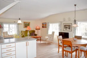 N.2: Spacious apartment for 4 in the center of Svaneke - Image 2