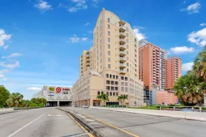 South Miami 2BR/2BA - Steps from Dadeland Mall - Image 2